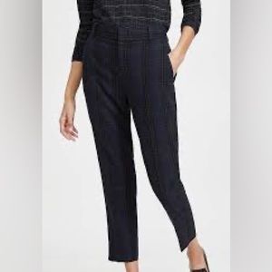 Vince Women's Soft Modern Plaid Tapered Trouser NWT size 12